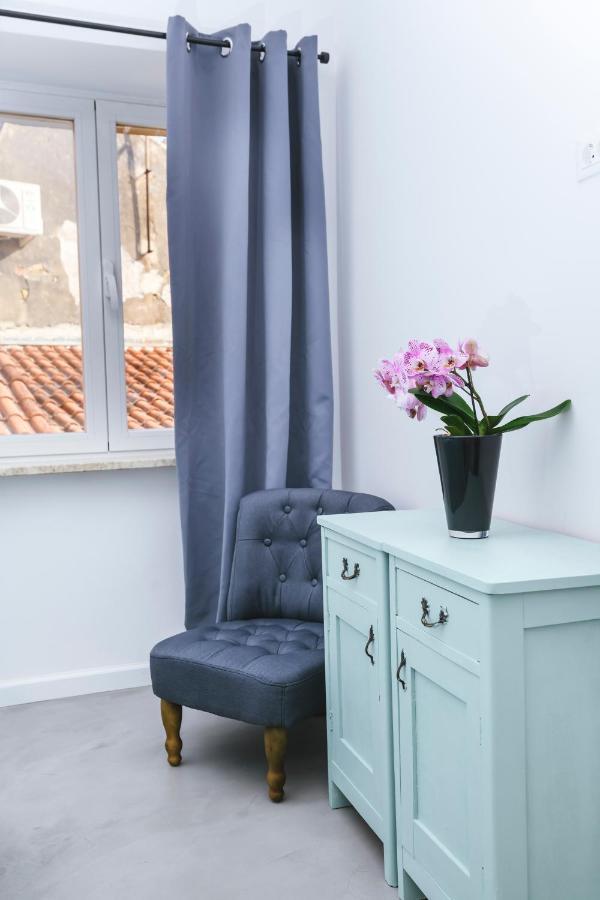 M9 Rooms Изола Екстериор снимка